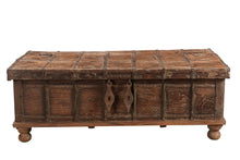  [[Old Indian teak wood chest///Coffre indien en ancien bois de teck]]