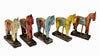 Colorful horse on stand, medium// Cheval coloré sur pied, moyen