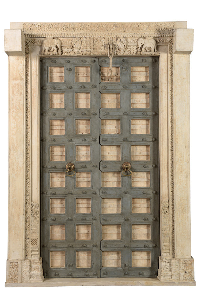  Old Doors//Portes anciennes