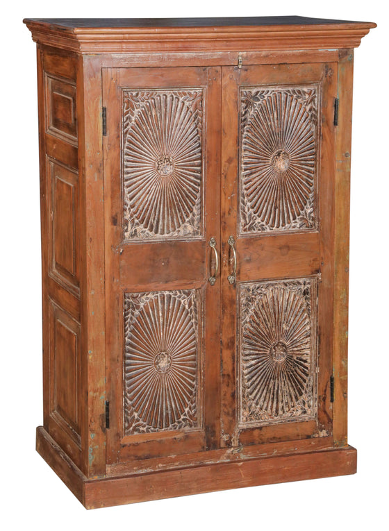 [[Vintage teak wood cabinet///Armoire vintage en bois de teck]]