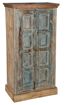  [[Vintage turquoise cabinet///Armoire vintage turquoise]]