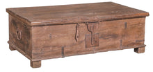  [[Vintage teak wood coffee table chest///Table basse coffre vintage en bois de teck]]