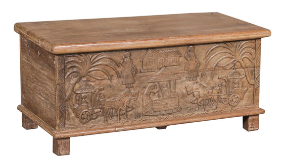 [[Vintage teak wood chest with carvings///Coffre vintage en bois de teck avec sculptures]]