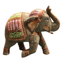  [[Vintage grey elephant statue///Vieille statue d'éléphant gris]]