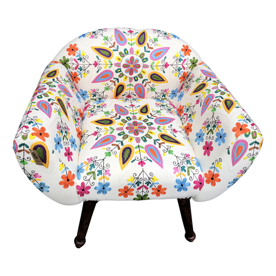 [[Colorful embroidered chair///Fauteuil coloré brodé]]