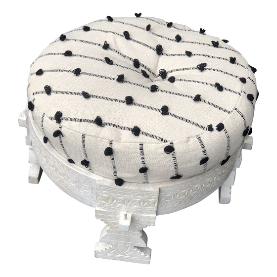[[Chakki grinder stool///Tabouret grinder chakki]]