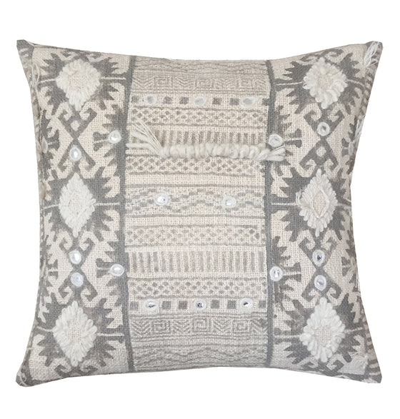 [[Hand block printed cushion with wool embroidery///Coussin imprimé à la main avec broderie de laine]]