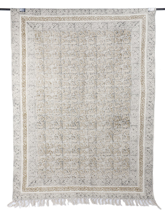 [[Hand block printed rug and throw blanket///Tapis imprimé à la main en bloc et couverture]]
