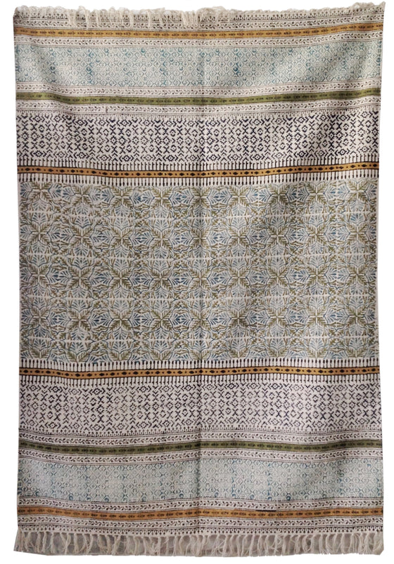 [[Hand block printed rug and throw blanket///Tapis imprimé à la main en bloc et couverture]]
