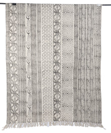  [[Hand block printed rug and throw blanket///Tapis imprimé à la main en bloc et couverture]]