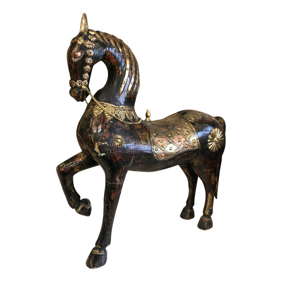 [[15" - 16" horse sculpture with brass decoration///Sculpture de cheval de 15" - 16" avec décoration en laiton]]