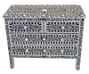 [[Black mother of pearl dresser///Commode en nacre noire]]