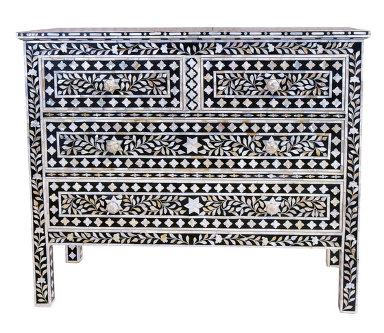 [[Black mother of pearl dresser///Commode en nacre noire]]