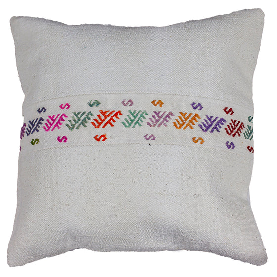 [[Turkish kilim cushion 24" x 24"///Coussins kilim turques : 24" x 24"]]