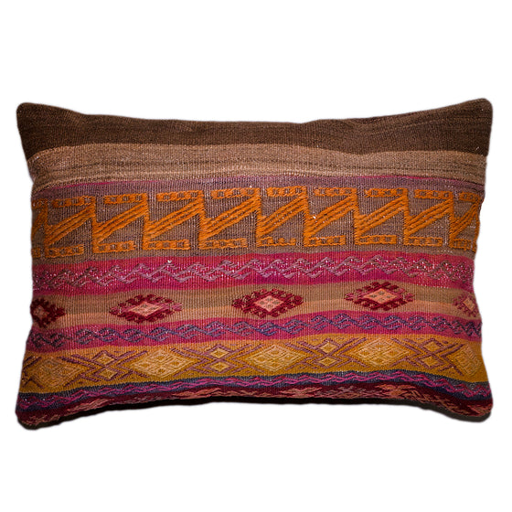 [[Turkish kilim cushion 16" x 24"///Coussins kilim turques : 16" x 24"]]