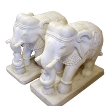  Marble Elephant // Éléphant en Marbre