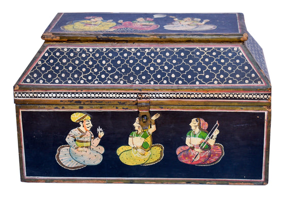 Maharani: hand painted box//Maharani: boîte peinte à la main