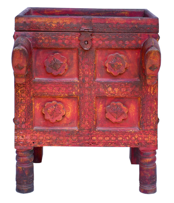 Vintage red small chest//Petit coffre rouge vintage