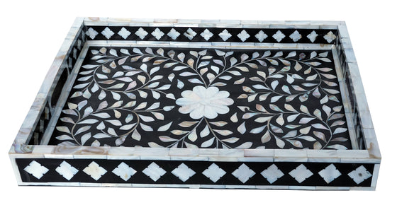 Mother of pearl inlay tray//Plateau incrusté en nacre