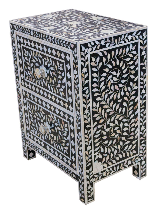 Mother of pearl bed side//Table de chevet en nacre