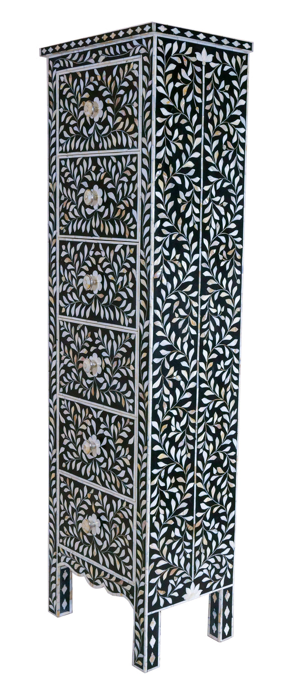 Mother of pearl narrow cabinet//Cabinet étroit en nacre