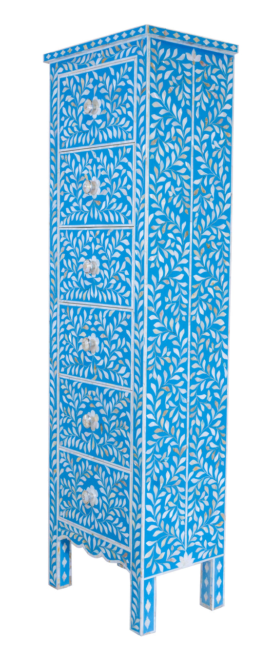 Mother of pearl narrow cabinet//Cabinet étroit en nacre