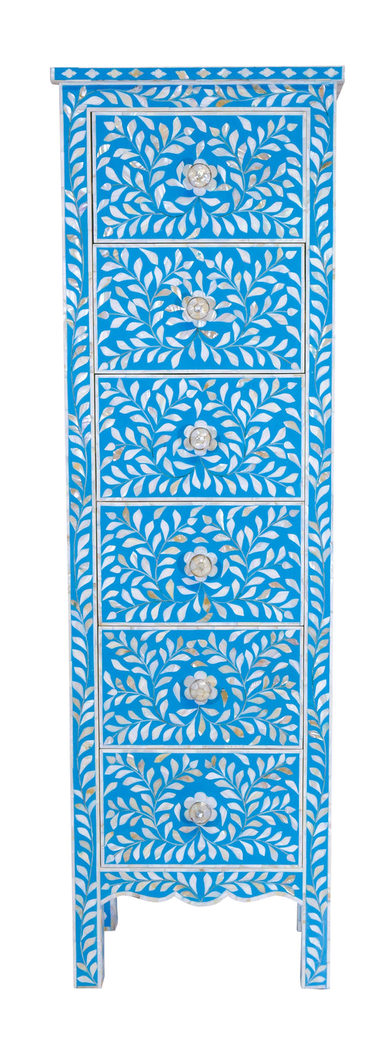 Mother of pearl narrow cabinet//Cabinet étroit en nacre