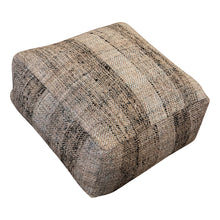  [[Large pouf : "grey bark"///Grand pouf : "grey bark"]]