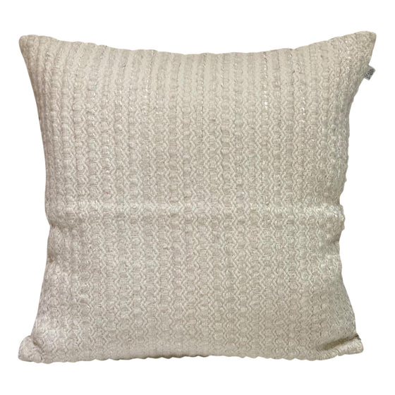 [[Square cushion: "hail"///Coussin carré : "hail"]]