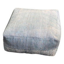  [[Large pouf : "blue fog"///Grand pouf : "blue fog"]]