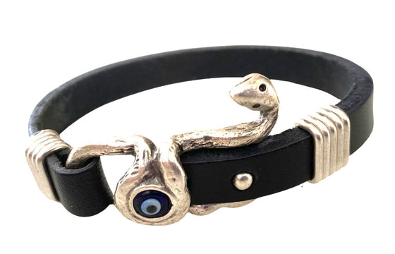 [[Black leather bracelet with a silver plated evil eye and snake symbol///Bracelet en cuir noir avec un symbole du mauvais œil et de serpent en métal argenté]]