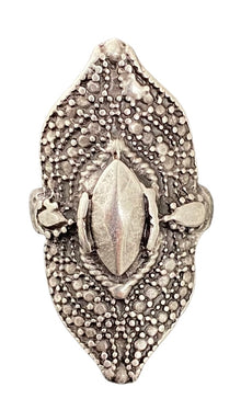  [[Silver plated adjustable ring///Bague réglable en métal argenté]]