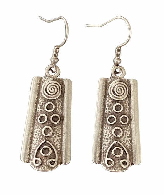 [[Silver plated earring///Boucle d'oreille en plaqué argent]]
