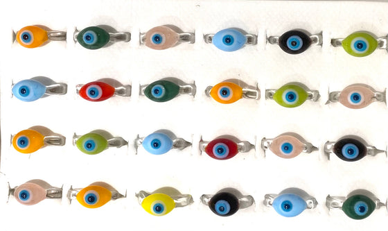 [[Evil eye glass ring///Bague en verre mauvais oeil]]