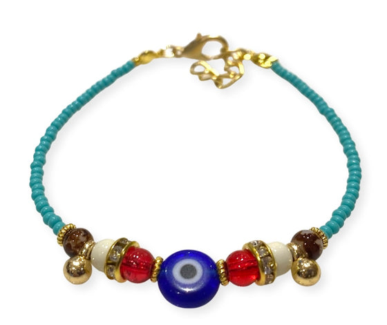 [[Evil eye bead bracelet///Bracelet de perles avec mauvais œil]]