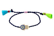  [[Hamsa protection bracelet with tassels///Bracelet Hamsa avec pompoms]]