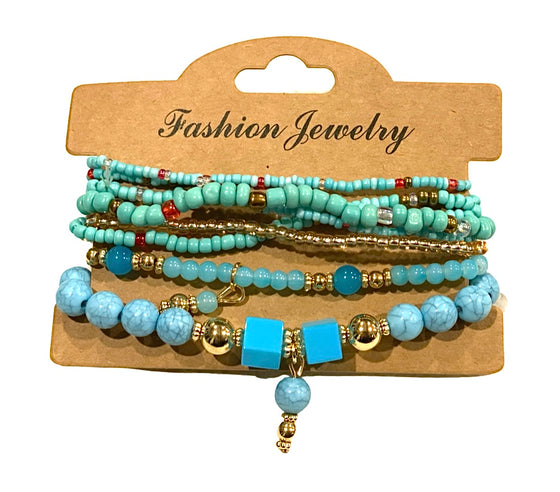 [[Set of bead bracelets - turquoise///Jeu de bracelets en perles - turquoise]]