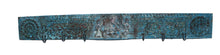  [[Old teak panel with hooks///Ancien panneau en teck avec crochets]]