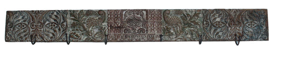 [[Old teak panel with hooks///Ancien panneau en teck avec crochets]]