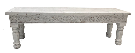 [[Whitewashed Jali bench///Banc Jali blanchi à la chaux]]