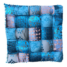  [[Turquoise square floor cushion///Coussin de sol carré turquoise]]