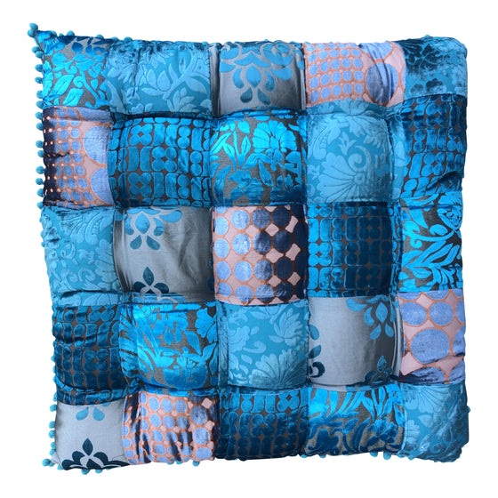 [[Turquoise square floor cushion///Coussin de sol carré turquoise]]