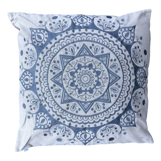[[Grey cotton mandala embroidered cushion with wool pompom///Coussin mandala en coton gris brodé avec pompon en laine]]