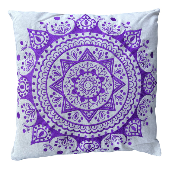 [[Purple cotton mandala embroidered cushion with wool pompom///Coussin mandala en coton violet brodé avec pompon en laine]]