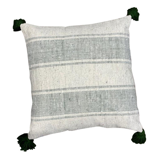 [[Cotton hand loomed cushion with woolen pompom///Coussin en coton tissé à la main avec pompon en laine]]
