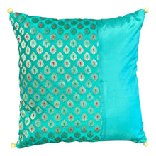  [[Silk and brocade cushion with pompoms///Coussin en soie et brocart avec pompons]]