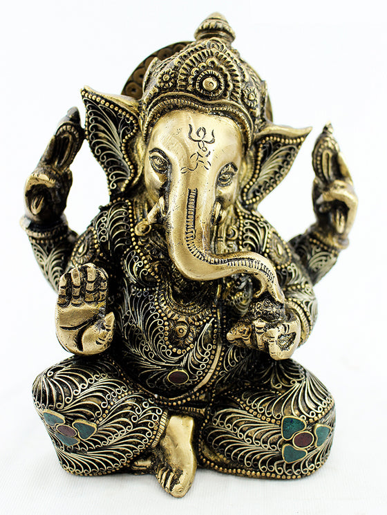 [[Filigran decorated brass Ganesh statue///Statue de Ganesh en laiton décorée de filigranes]]