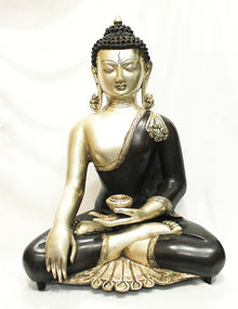  [[Black silver brass Buddha statue///Statue de Bouddha en cuivre noir et argent]]