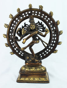  [[Copper and gold brass Dancing Shiva///Shiva dansante en laiton doré et cuivré]]