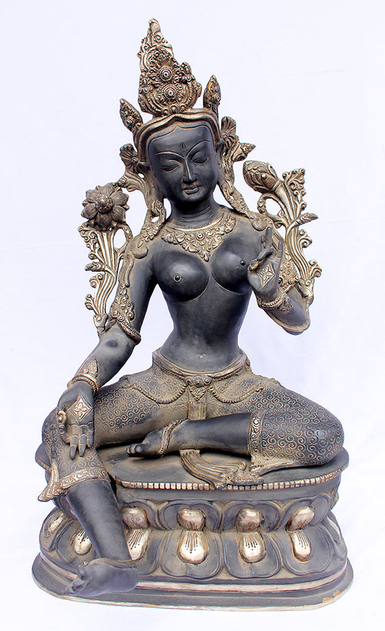 [[Antique black silver brass Tara statue///Statue de Tara en cuivre noir et argent antique]]